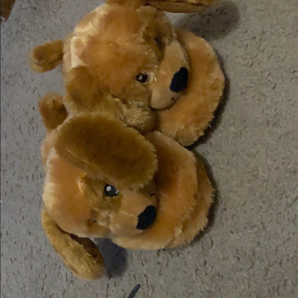 Kids slippers really cute great condition
